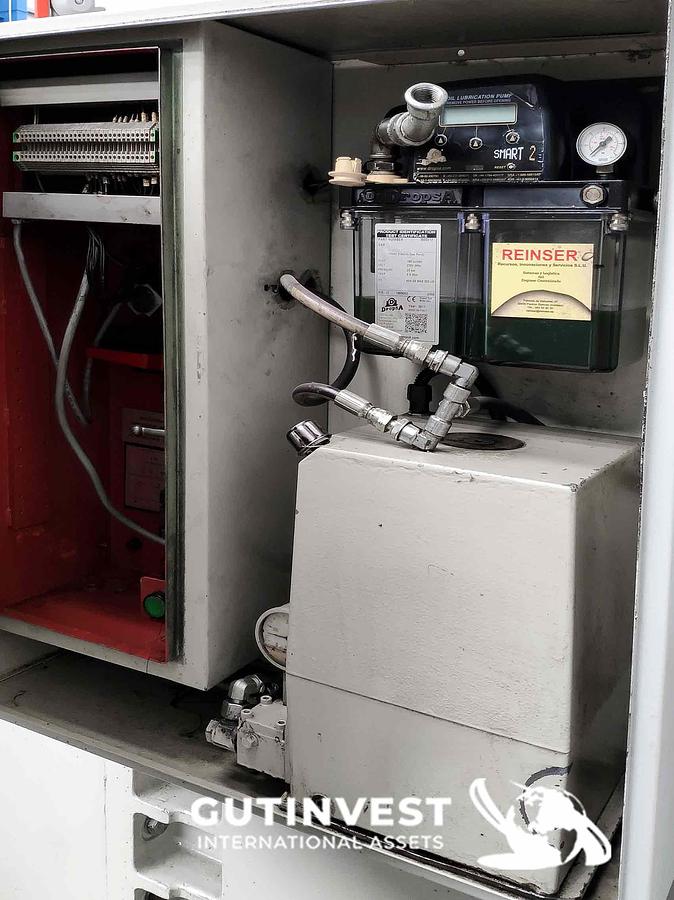 Usado 1 - Fresadora CNC universal de bancada fija - 4 metros.