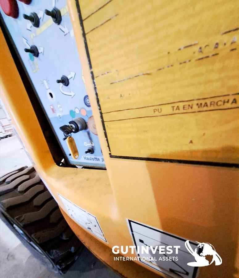 Used 1 - Diesel articulated lifting platform