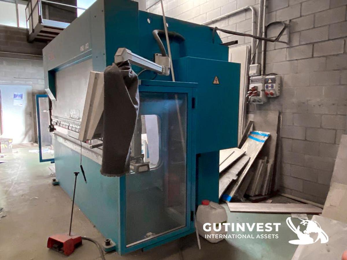 Used 1 - CNC press brake