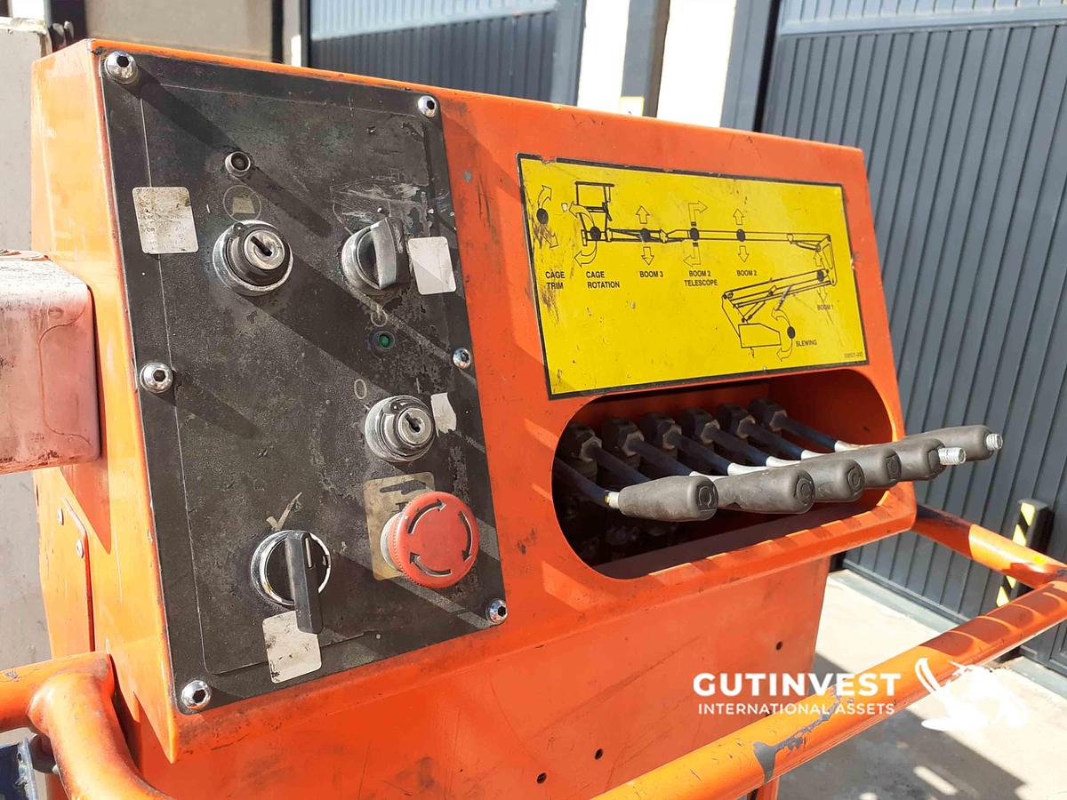 Used 1 - Towable Boom Lift