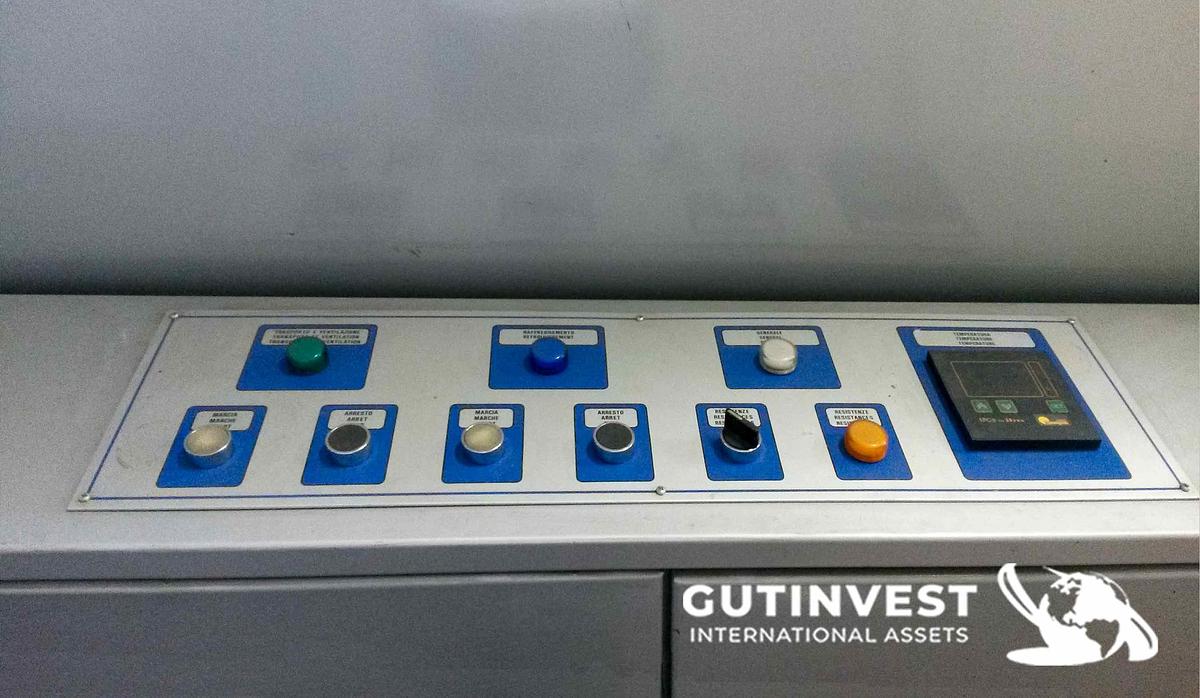 Used 1 - Shrink wrapping machine