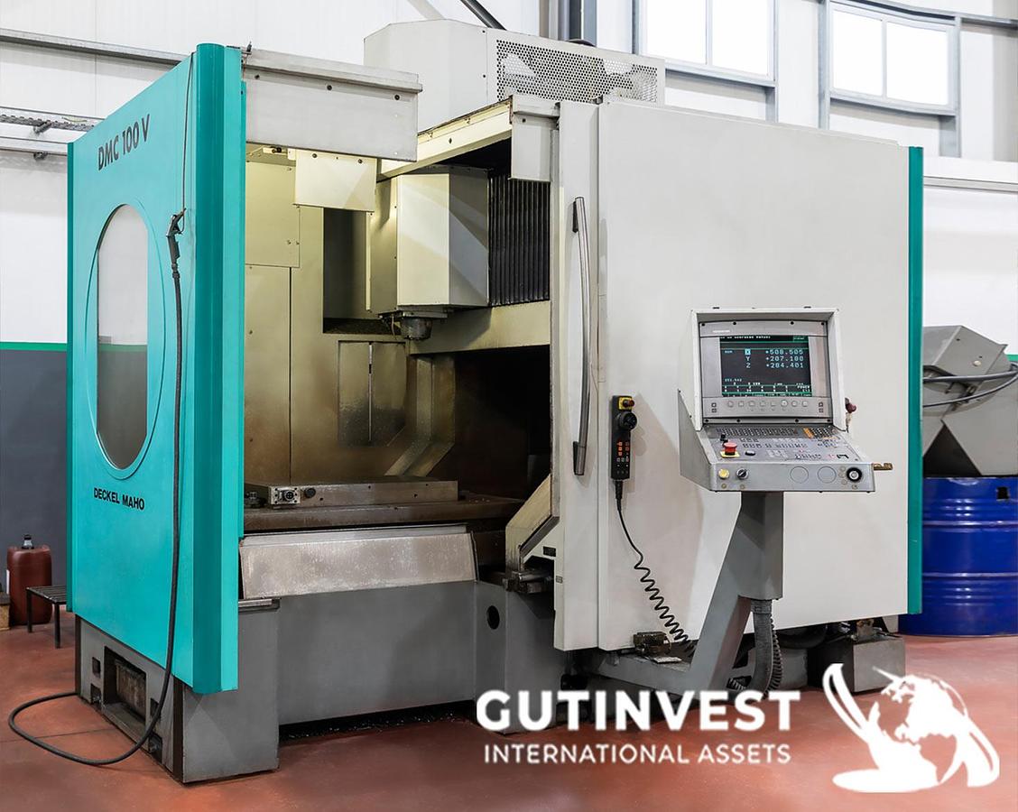 Usado Centro de mecanizado CNC de 3 ejes