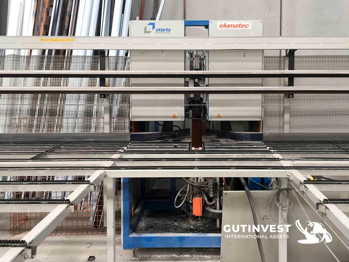 Usado 1 - Soldadura vertical CNC 4 brazos y limpiadora marcos Alu