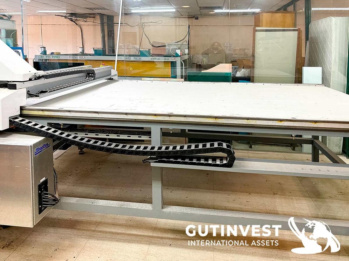 Used 1 - Resin machine for flat glass