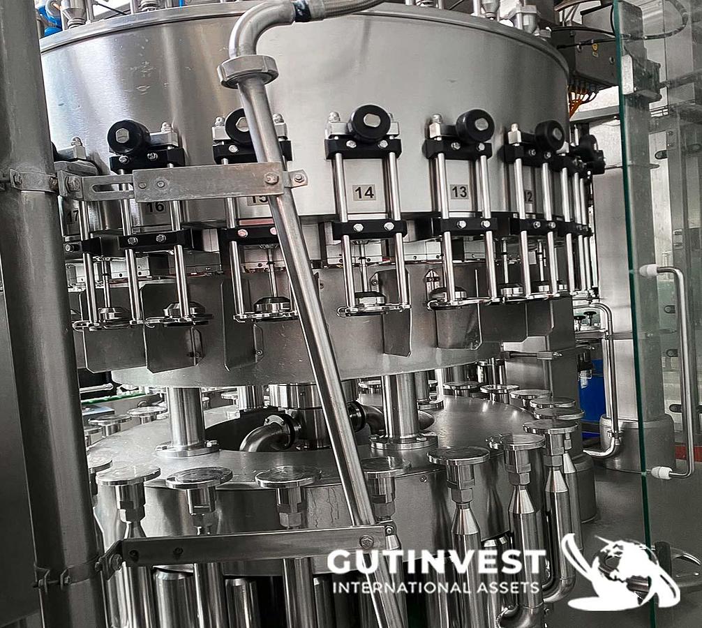 Usado Llenadora taponadora de botellas de cristal