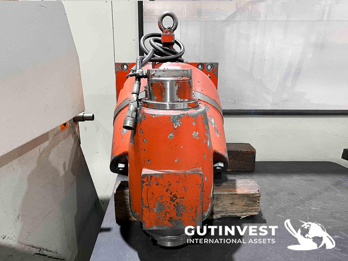 Usado Fresadora CNC