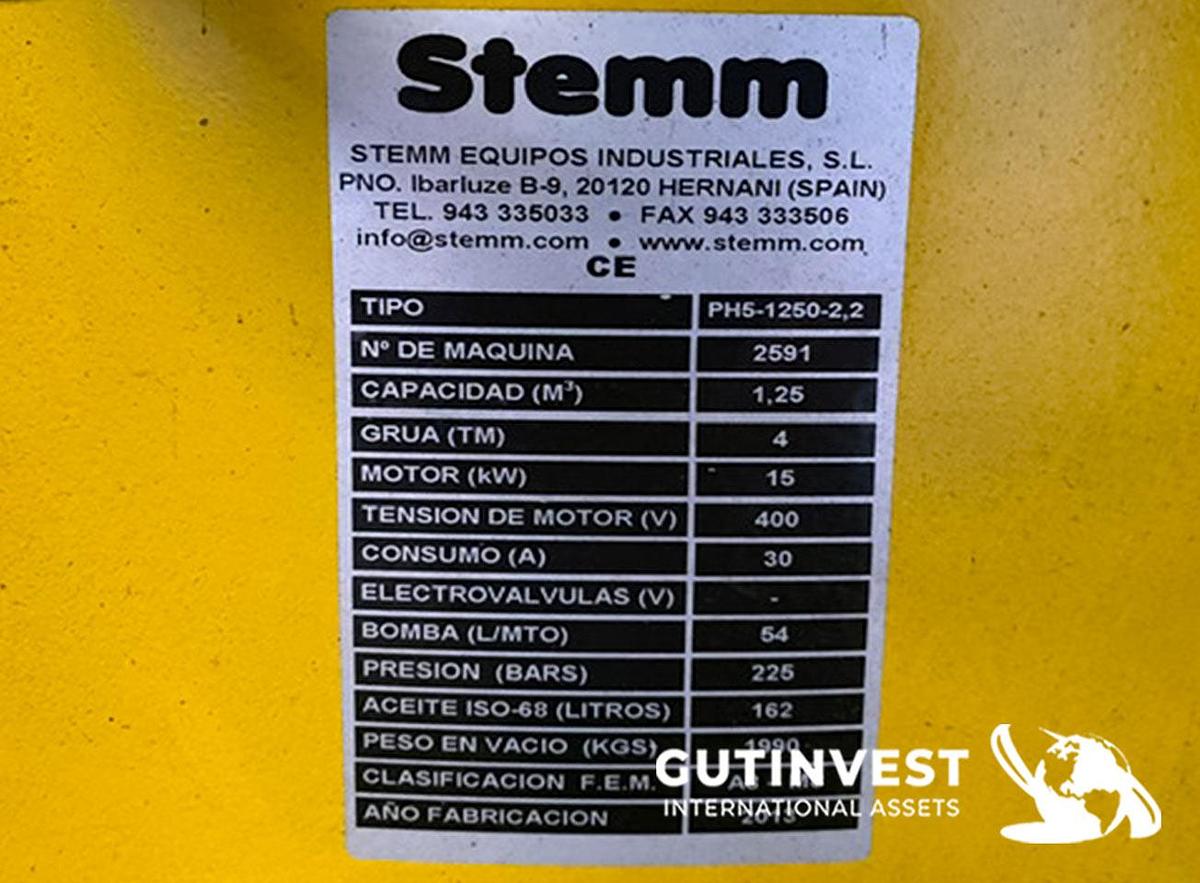 Used 2 - Self-Contained Electro-Hydraulic grab