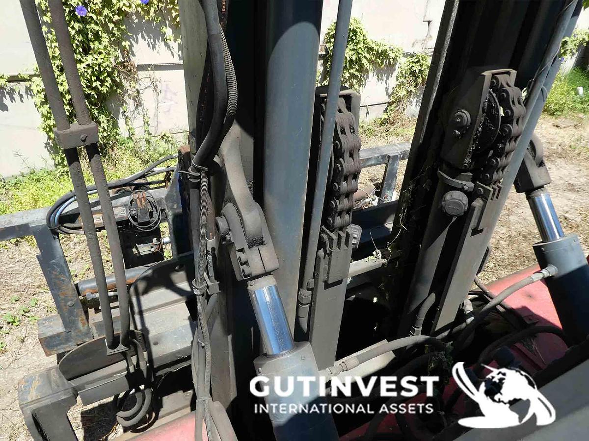 Used 4 - Forklift - 14 Tn