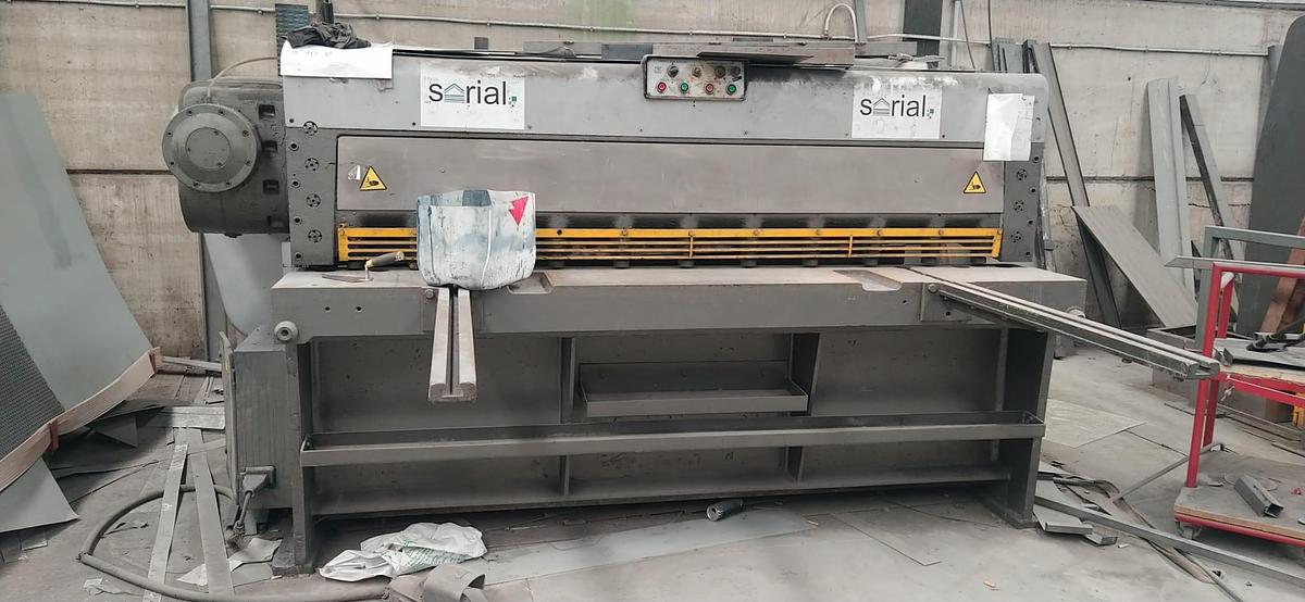 Used Shear press - 2 meters