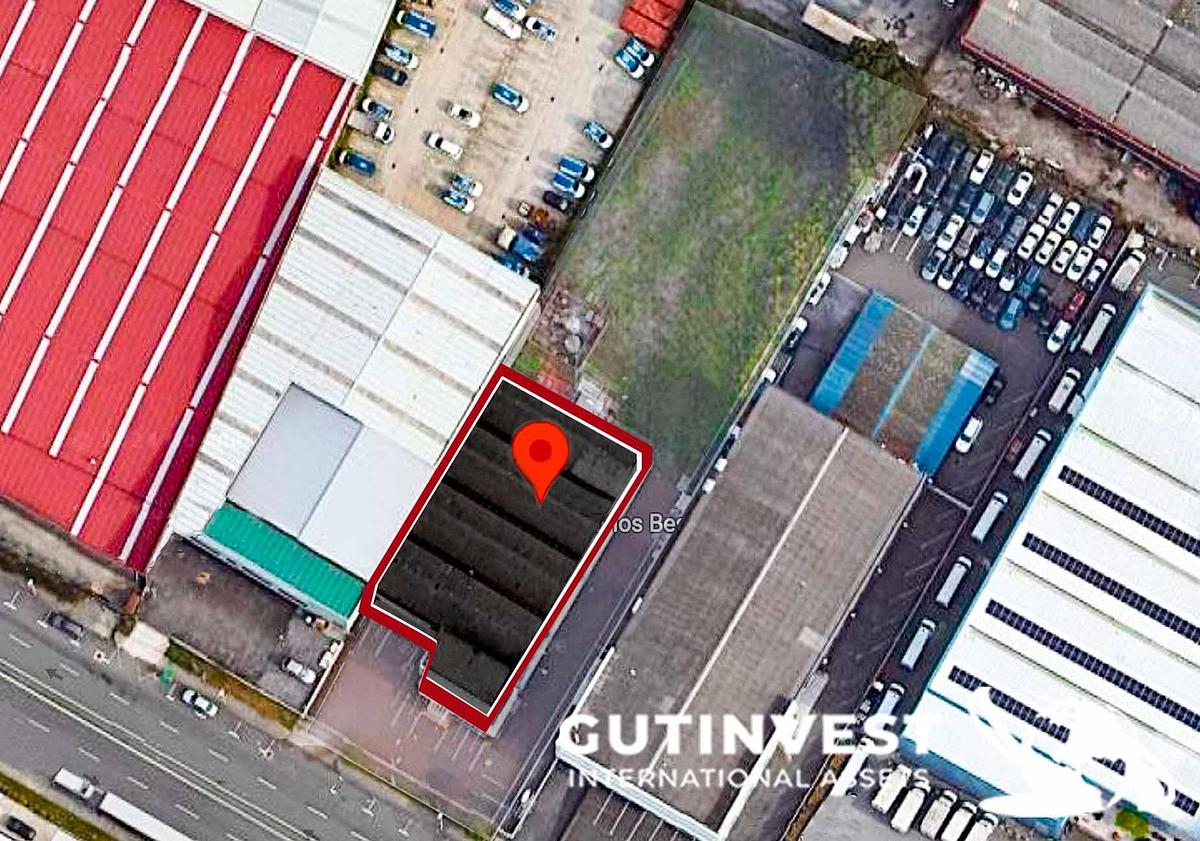 Used Industrial building - 3.621m2