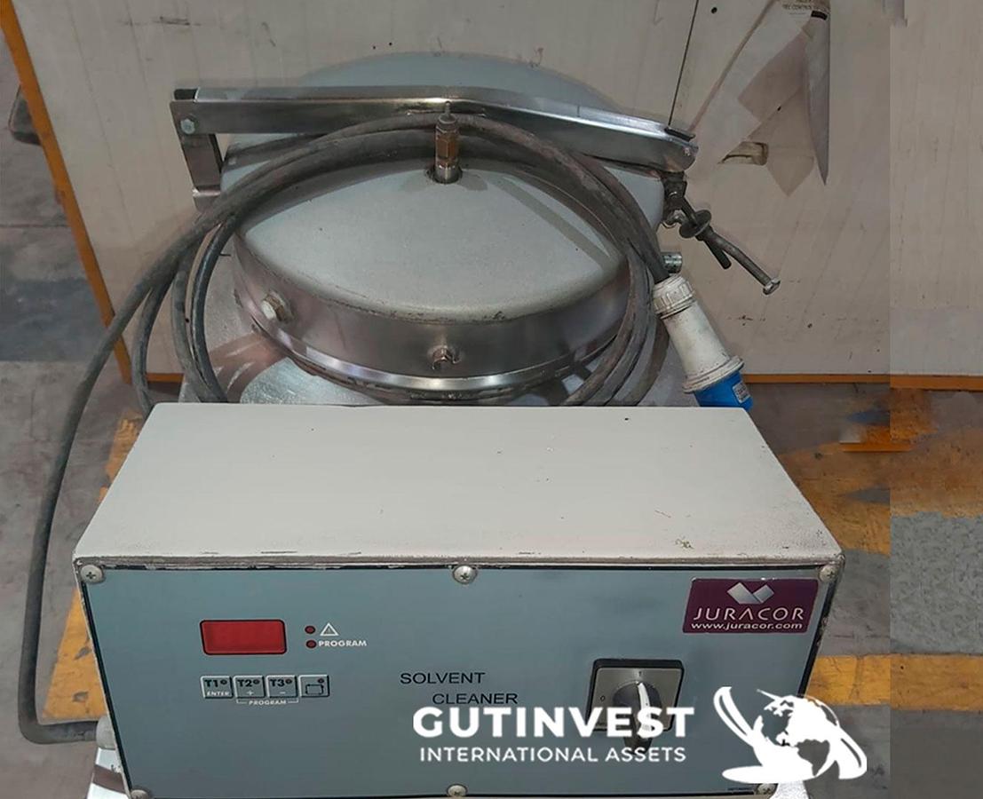 Usado 29 - Máquina de reciclado de disolvente