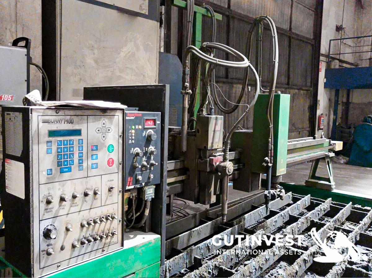 Used 1 - Oxi - plasma cutting machine