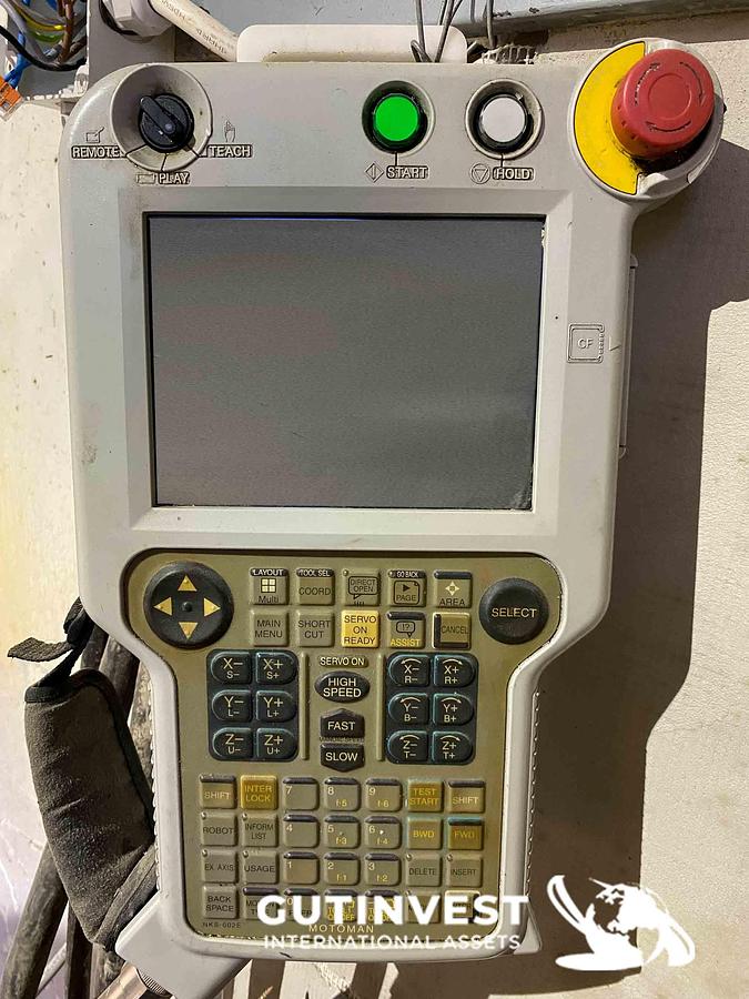 Usado 1 - Robot industrial de 6 ejes