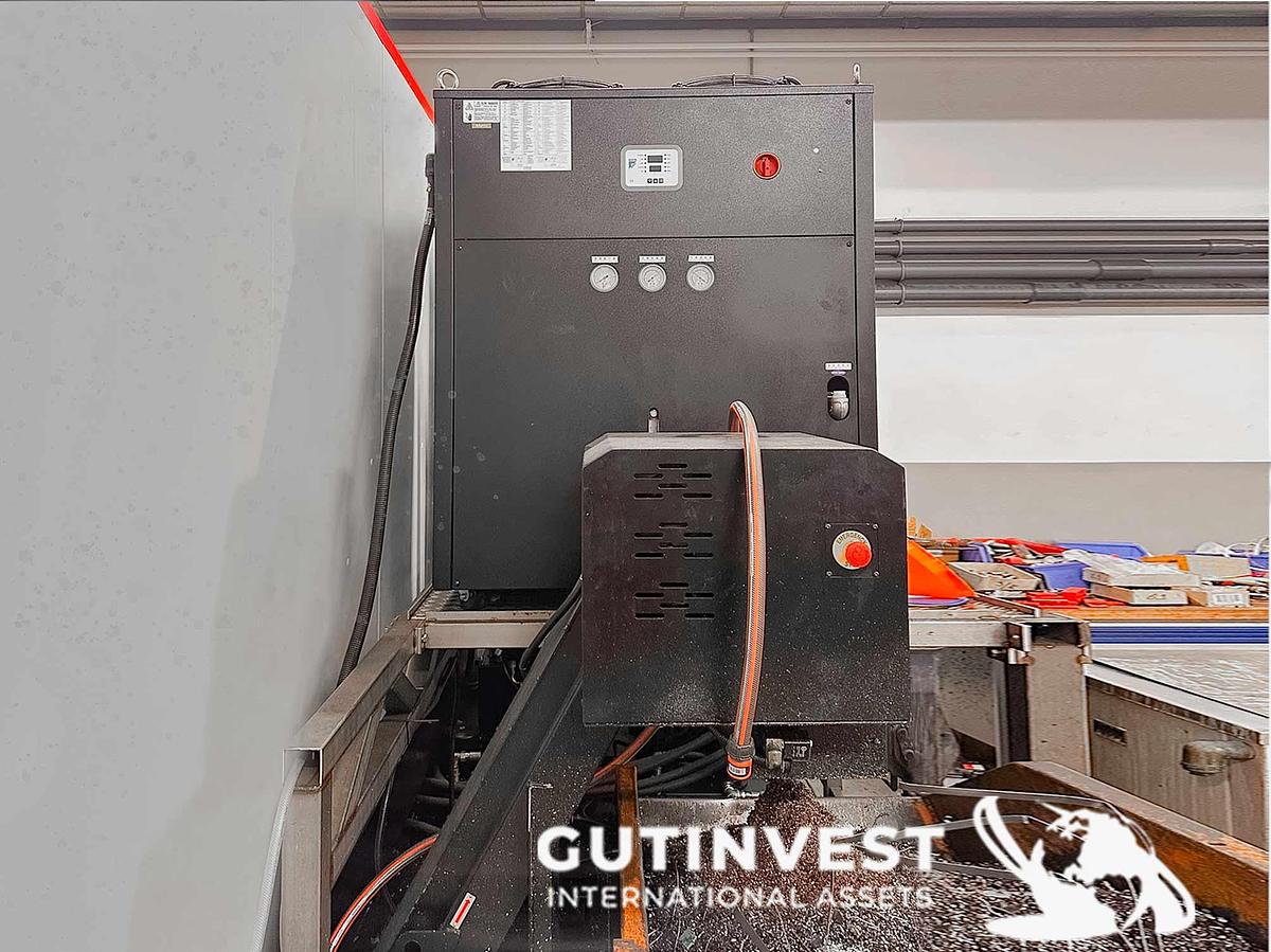 Used 6 - CNC Machining Center - 5 Axis