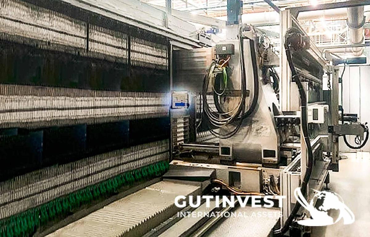 Usado Centro de mecanizado CNC vertical - 5 ejes