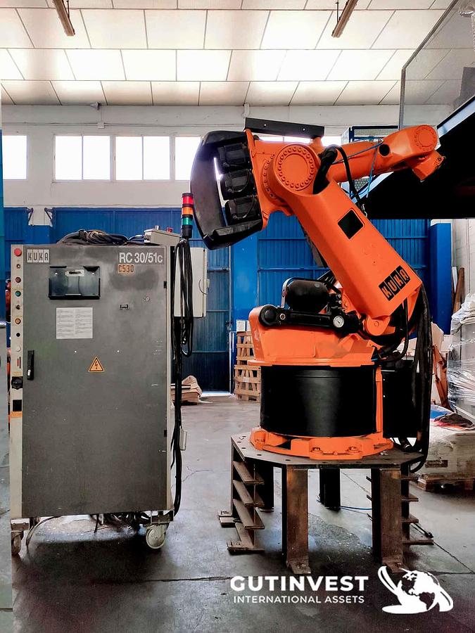Usado 2 - Robot industrial - 6 ejes