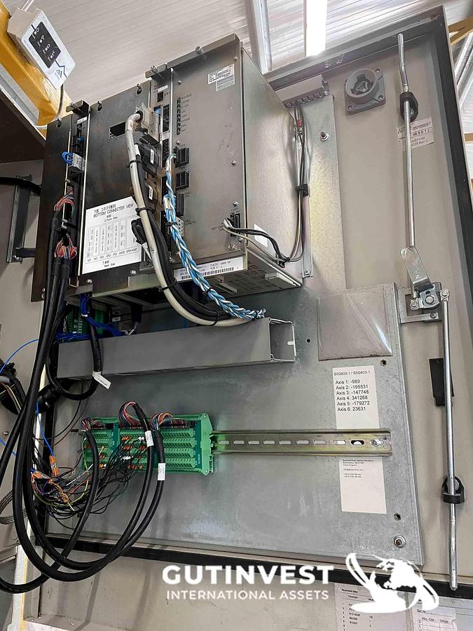 Usado 1 - Robot industrial de 6 ejes