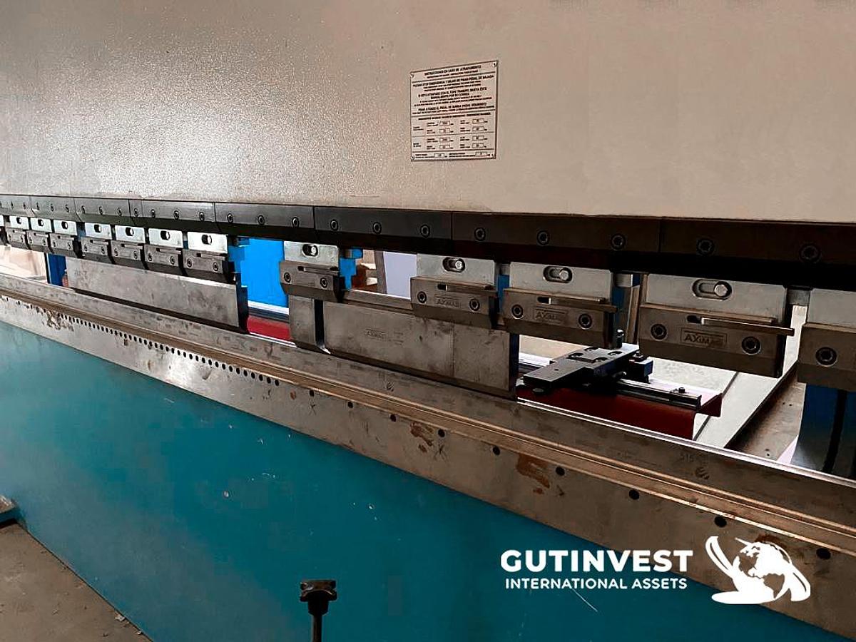 Used 1 - CNC press brake