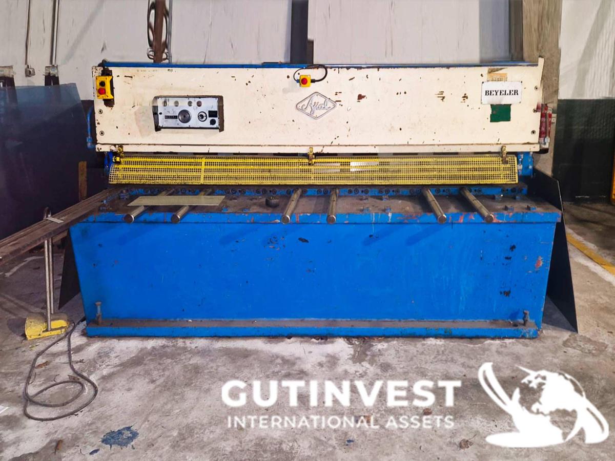 Used Metal shear press