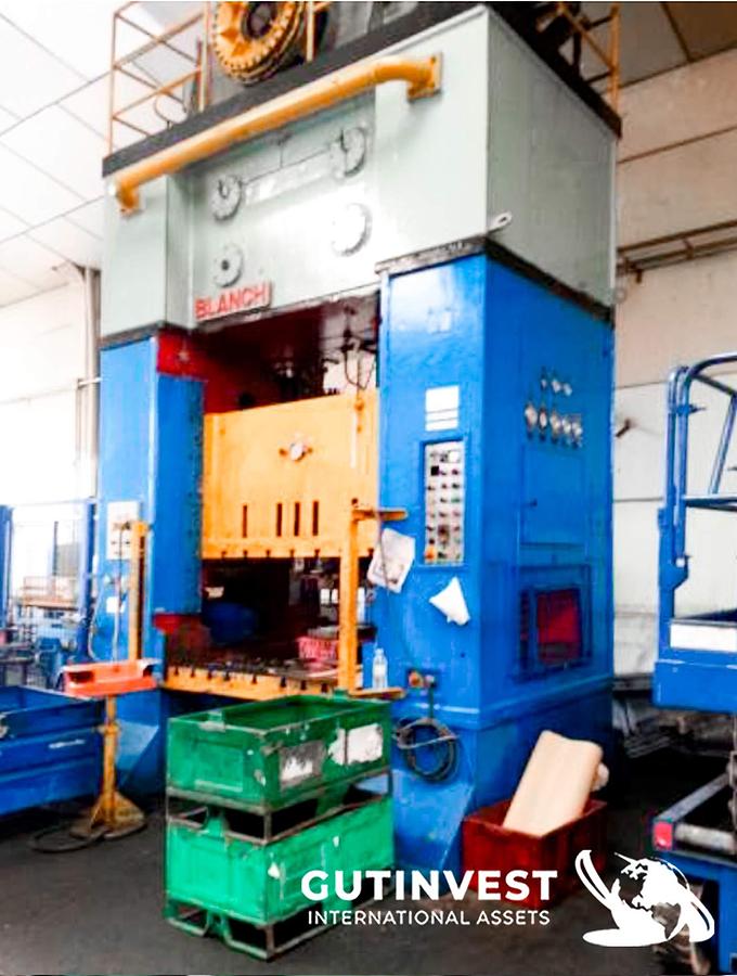 Used Double upright press - 200Tn