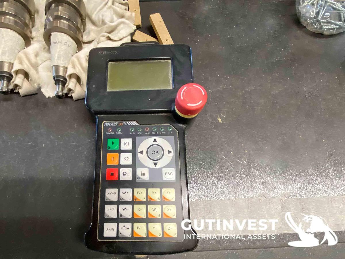 Used 1 - CNC milling machine 3 axes - for wood and pvc