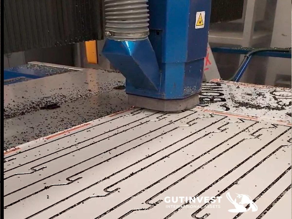 Usado 1 - Pantógrafo CNC corte, y fresado de aluminio, aleaciones,...