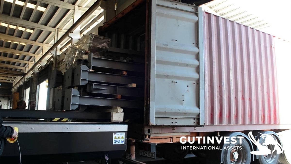 Used 1 - Loading and unloading platform with weighing