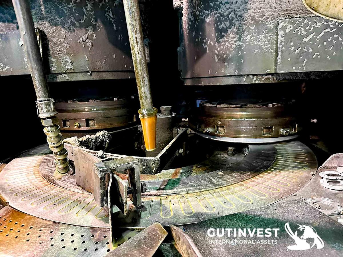 Used 4 - Flat grinding machine