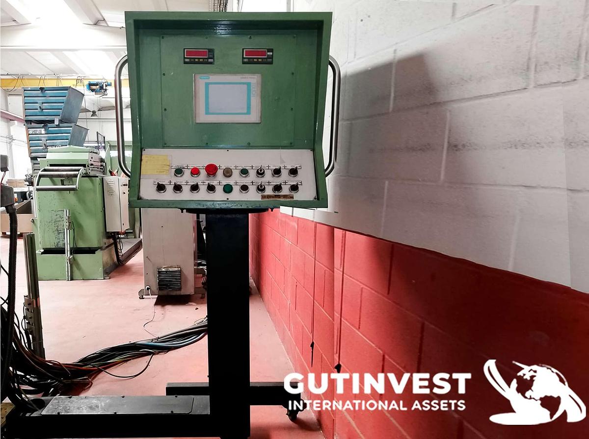 Used Double-column press with decoiler and flattener