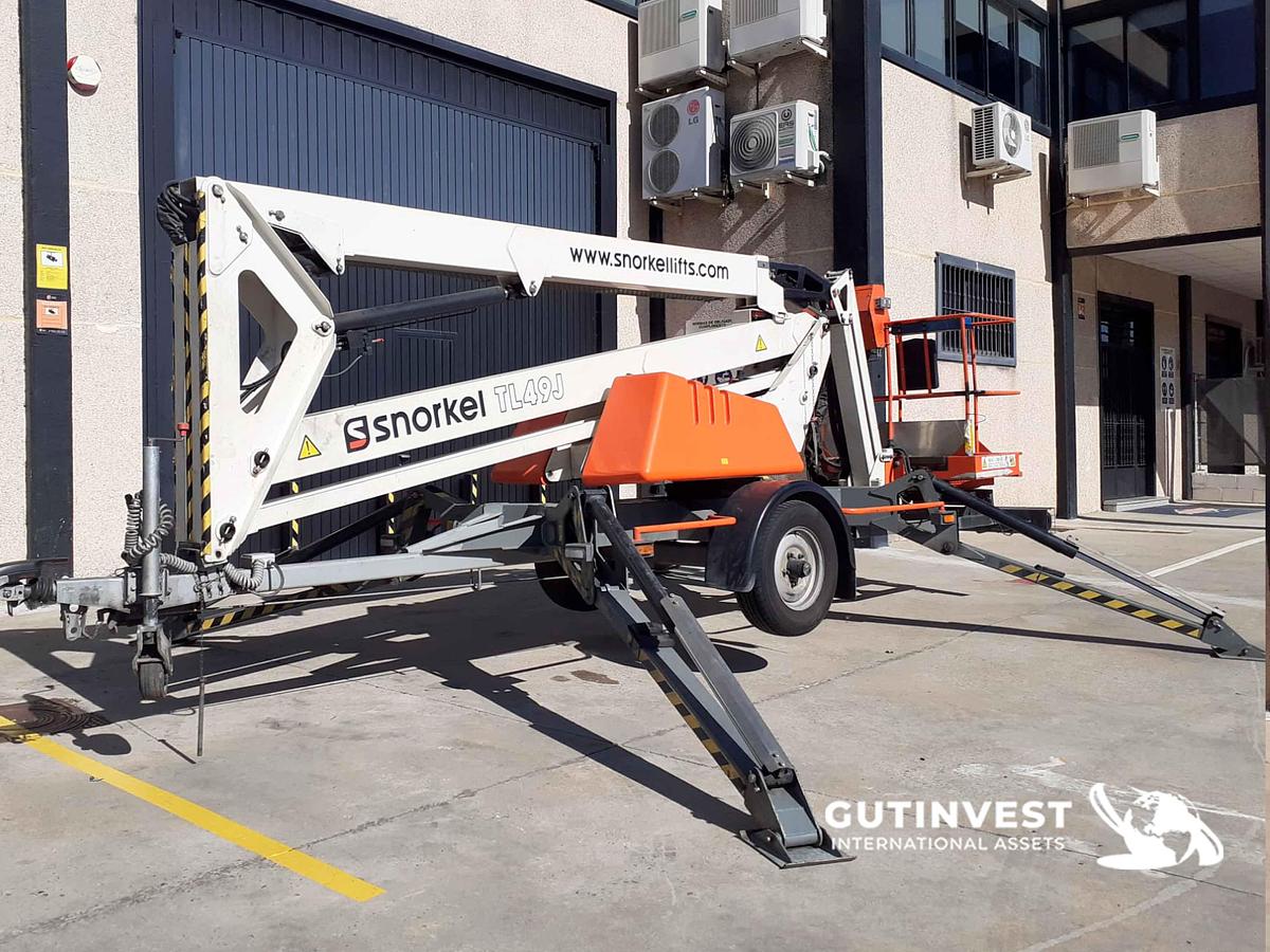 Used 1 - Towable Boom Lift