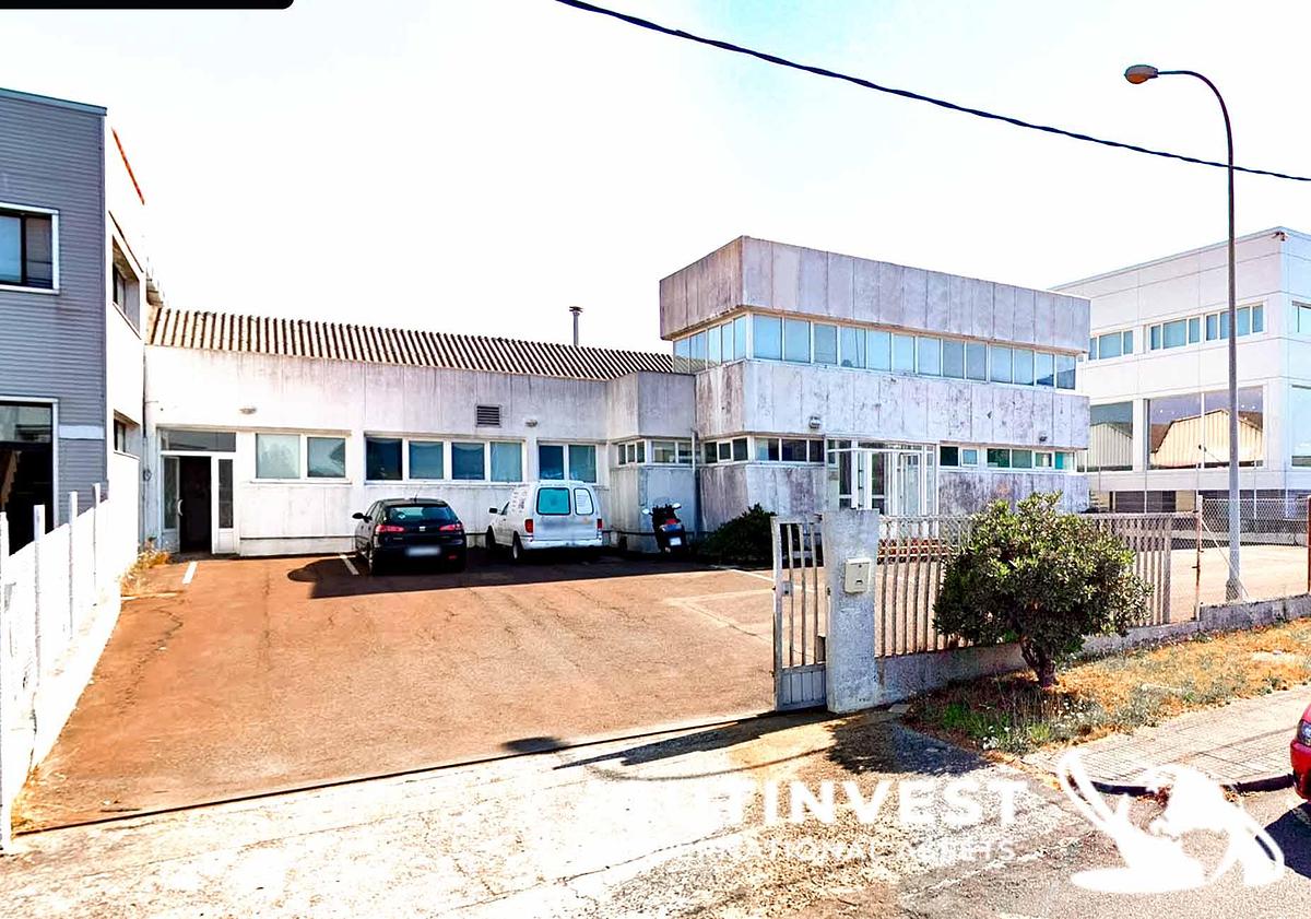 Used Industrial building - 3.621m2