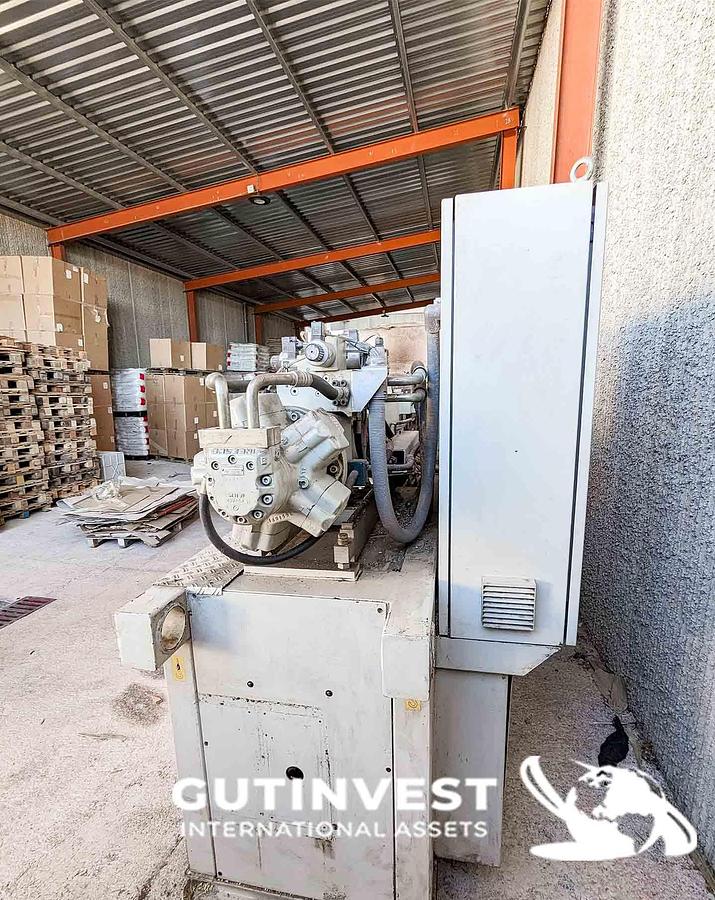 Used 4 - Plastic injection molding machine - 160Tn