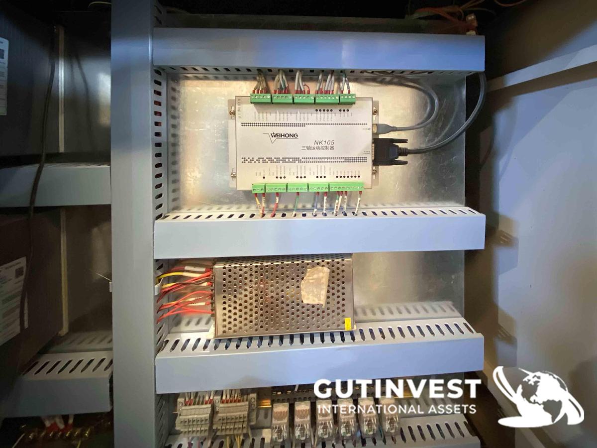 Used 1 - CNC milling machine 3 axes - for wood and pvc