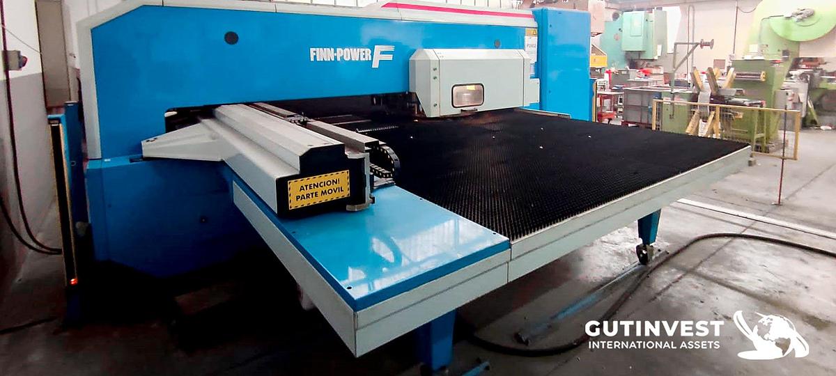 Usado 1 - Punzonadora CNC - 30Tn