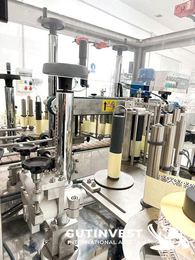 Used 1 - Complete lot of machinery for olive oil packaging