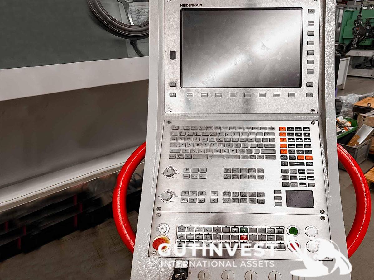 Used 6 - CNC Machining Center - 5 Axis
