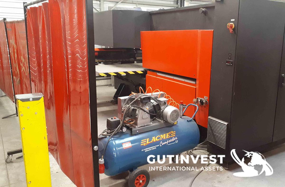 Used 1 - CNC punching machine