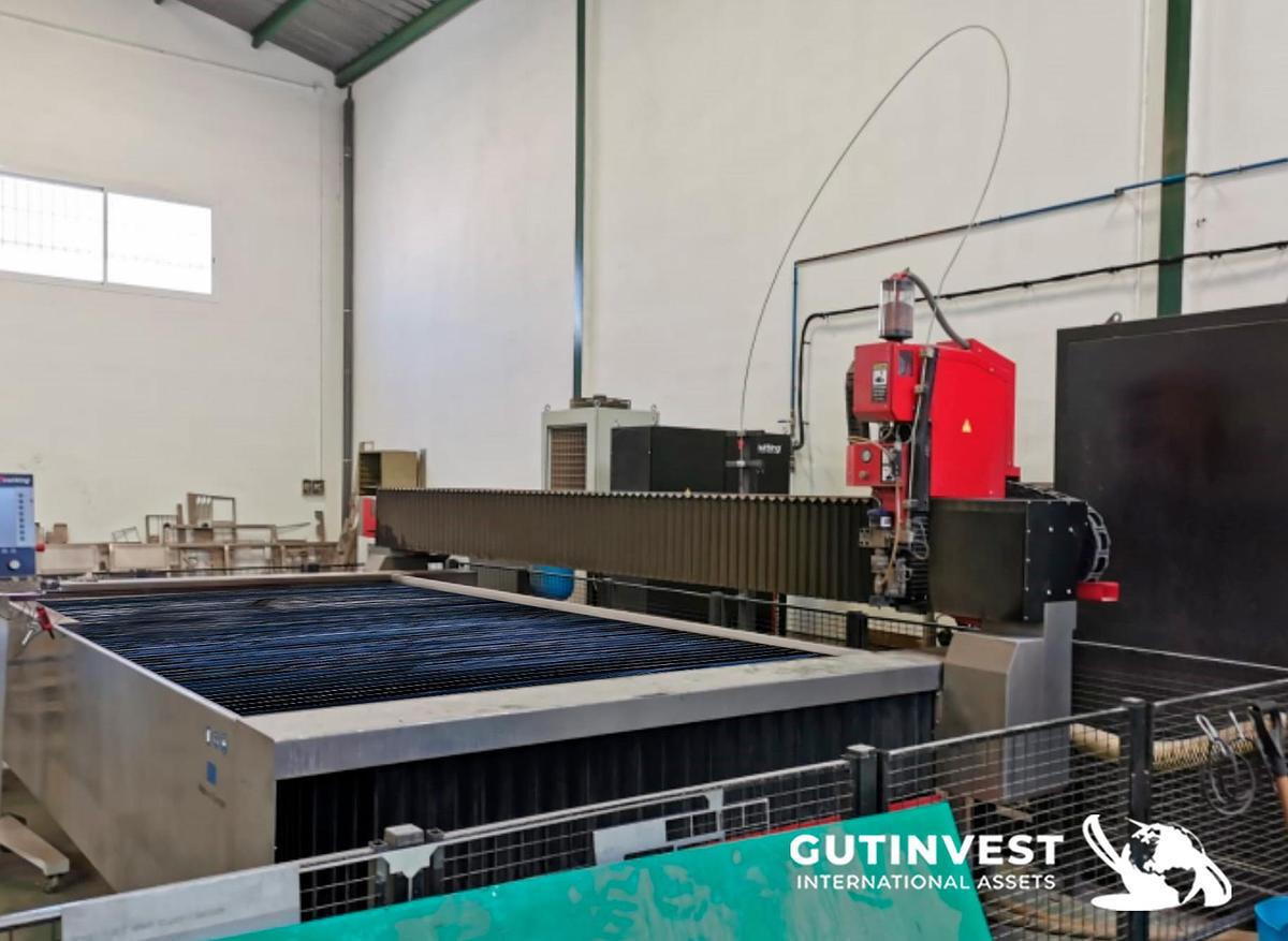 Used 1 - Waterjet cutting machine