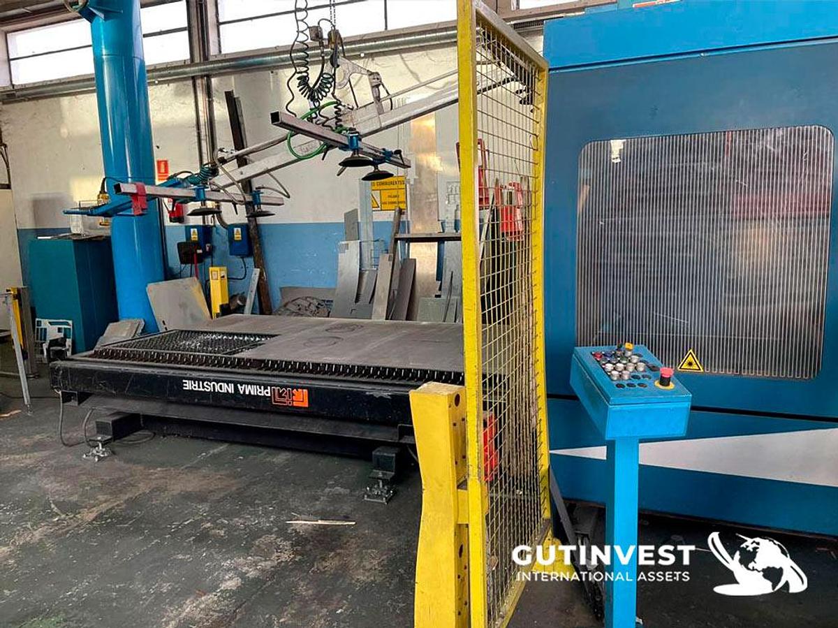Used 1 - 3D laser cutting machine