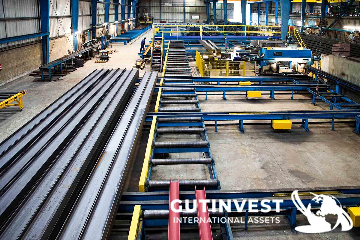 Usado Línea de corte y taladrado de vigas metal - 18m