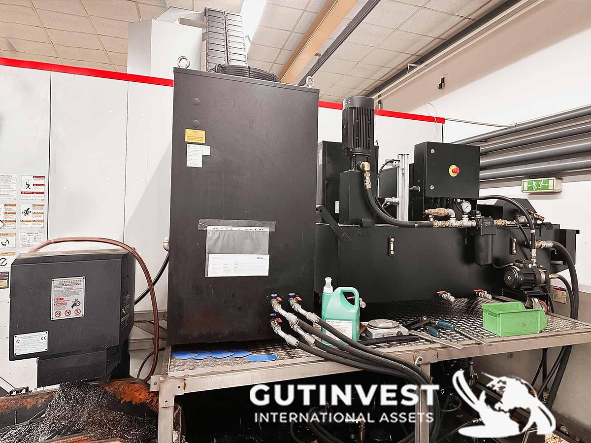 Used 6 - CNC Machining Center - 5 Axis