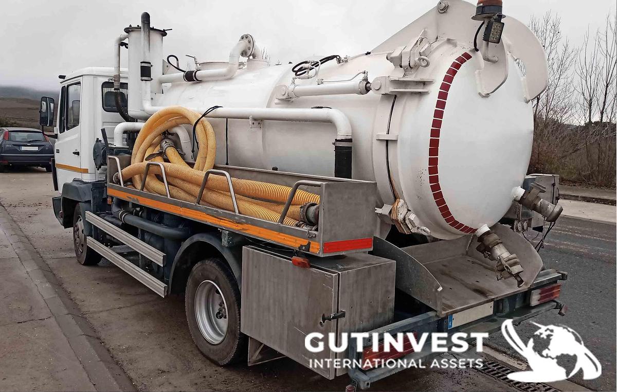 Used 1 - Tanker Truck - 3,000lts