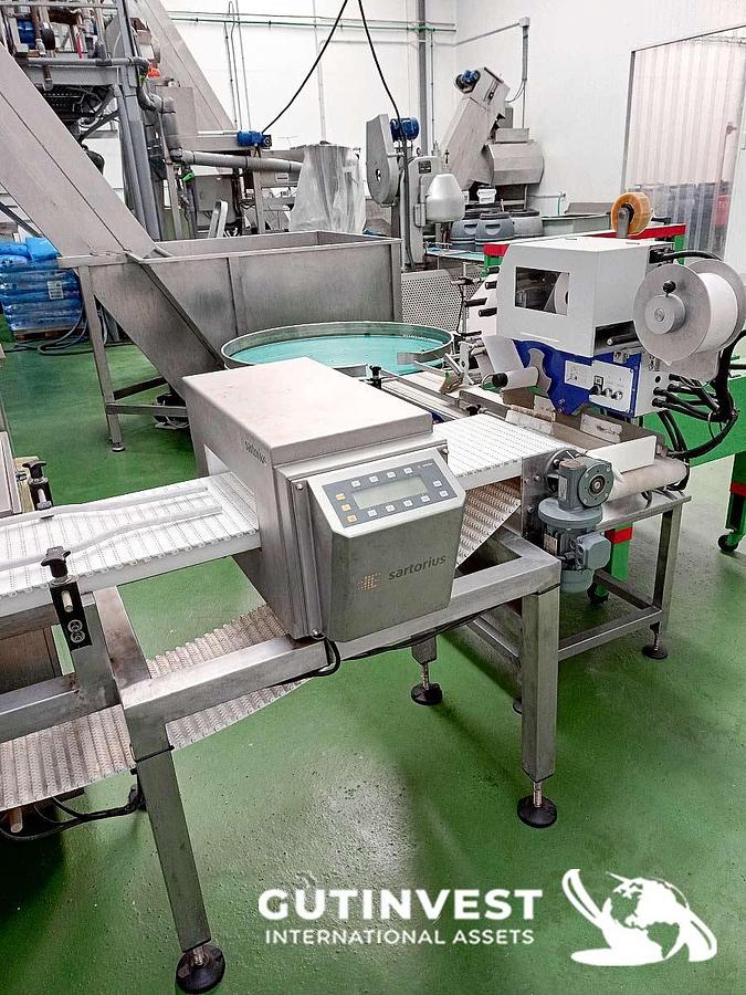 Usado Línea automática de Termosellado de envases de plástico