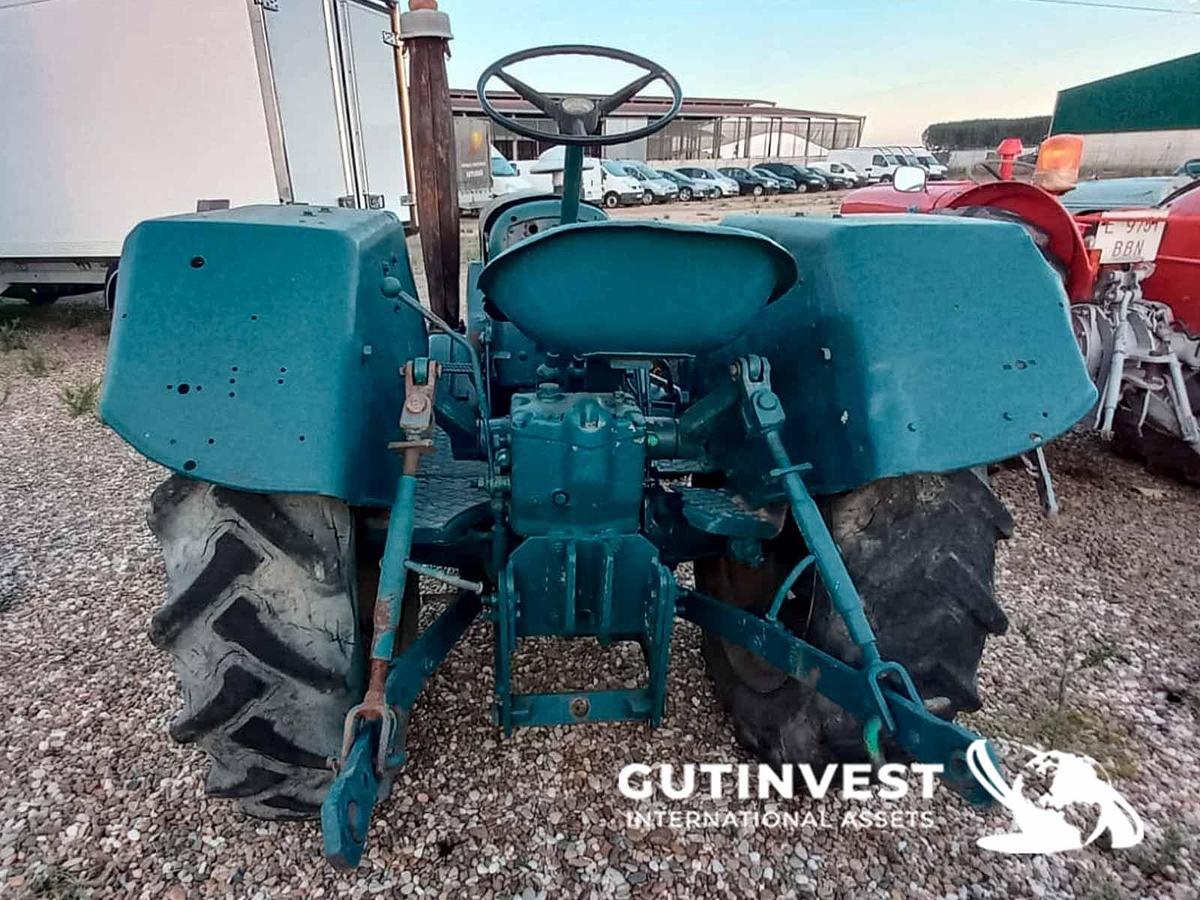 Used 12 - Agricultural tractor