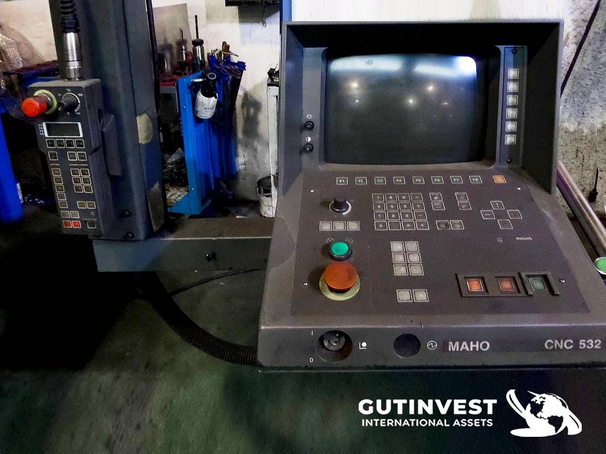 Used CNC machining center