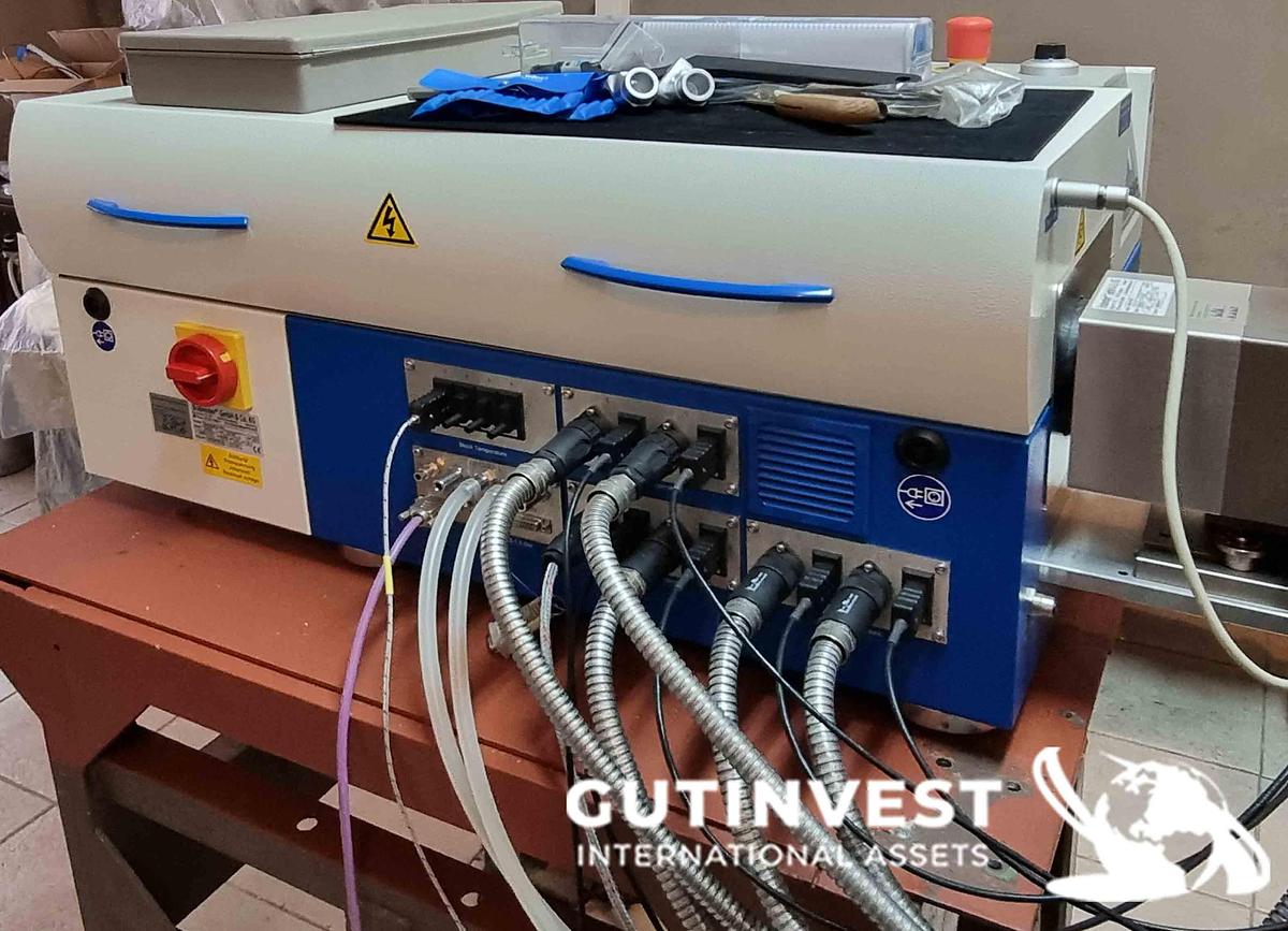 Usado Extrusora de medición de laboratorio
