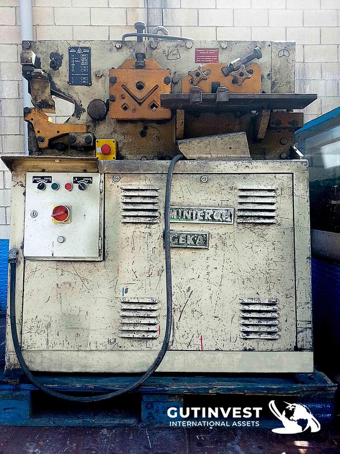 Used 1 - Hydraulic punching shear