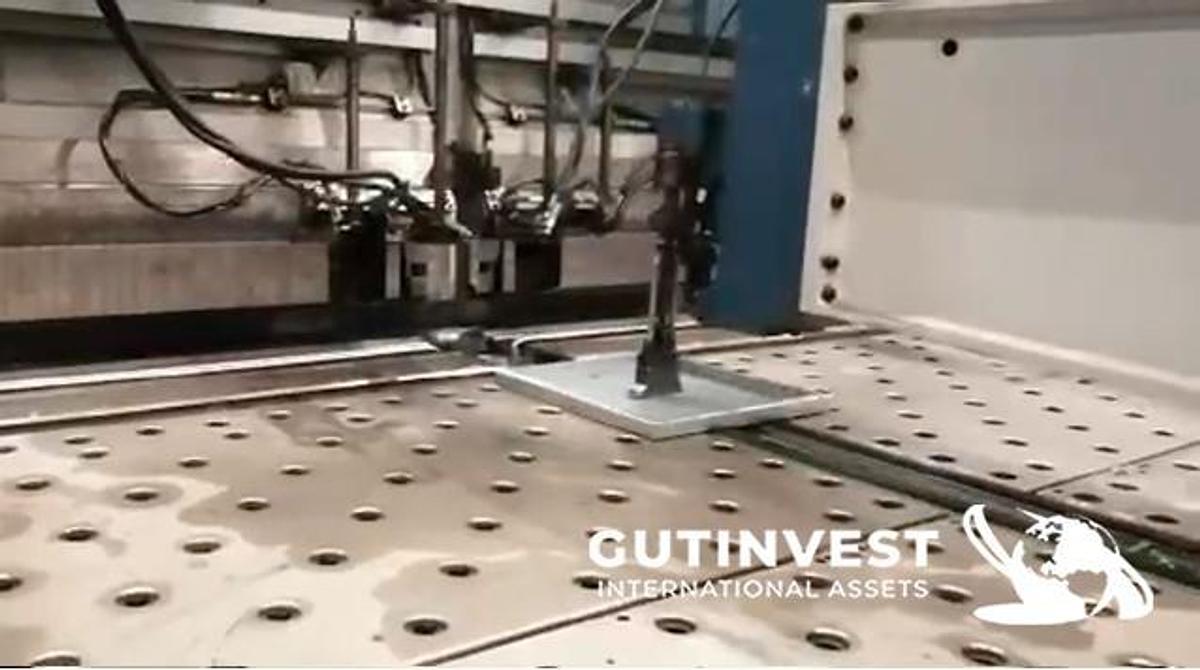 Usado 1 - Paneladora CNC para metal