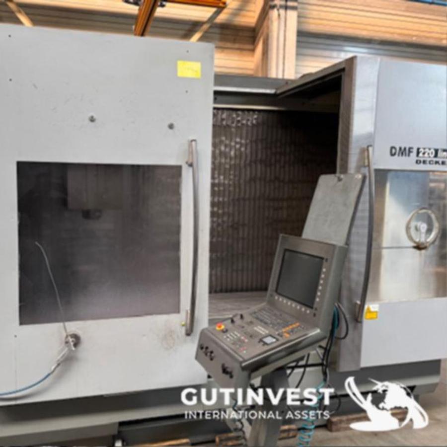 Usado Centro de mecanizado vertical cnc
