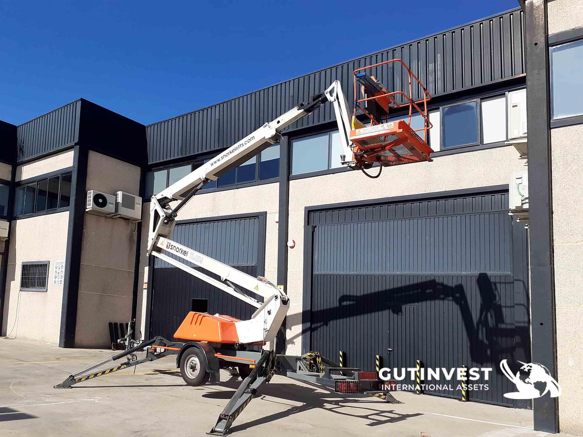 Used 1 - Towable Boom Lift